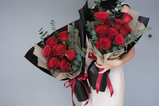 Fresh Roses bouquet { Red & Pink}