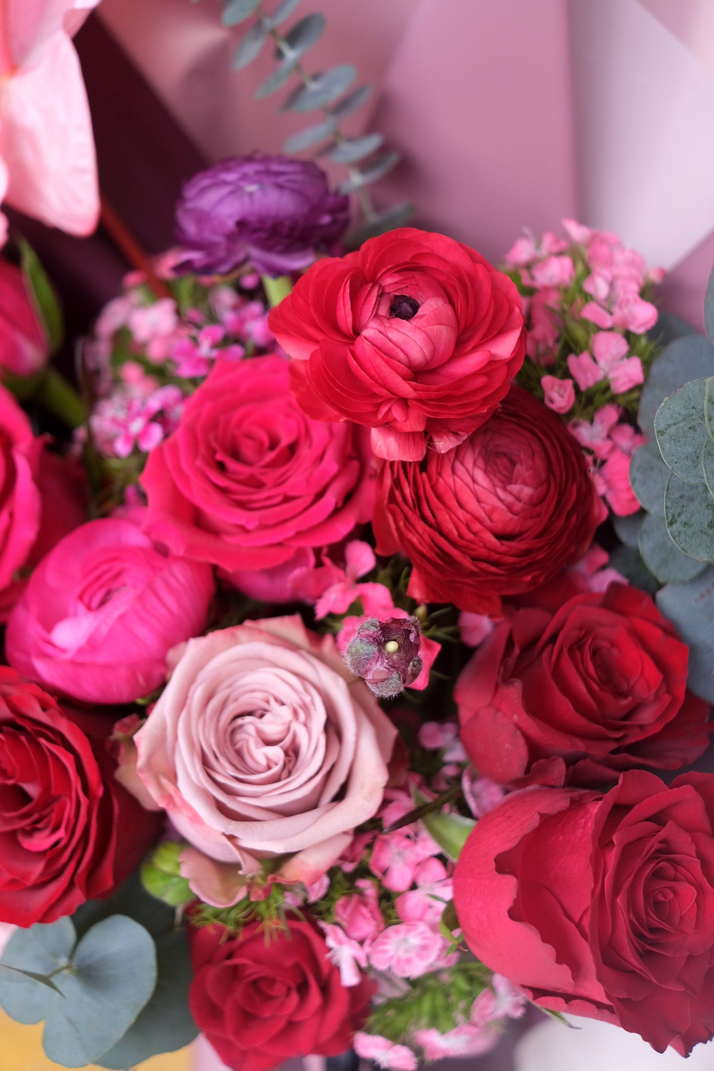 Flower Lab SIngapore Florist choice of fresh seasonal flower bouquet in red