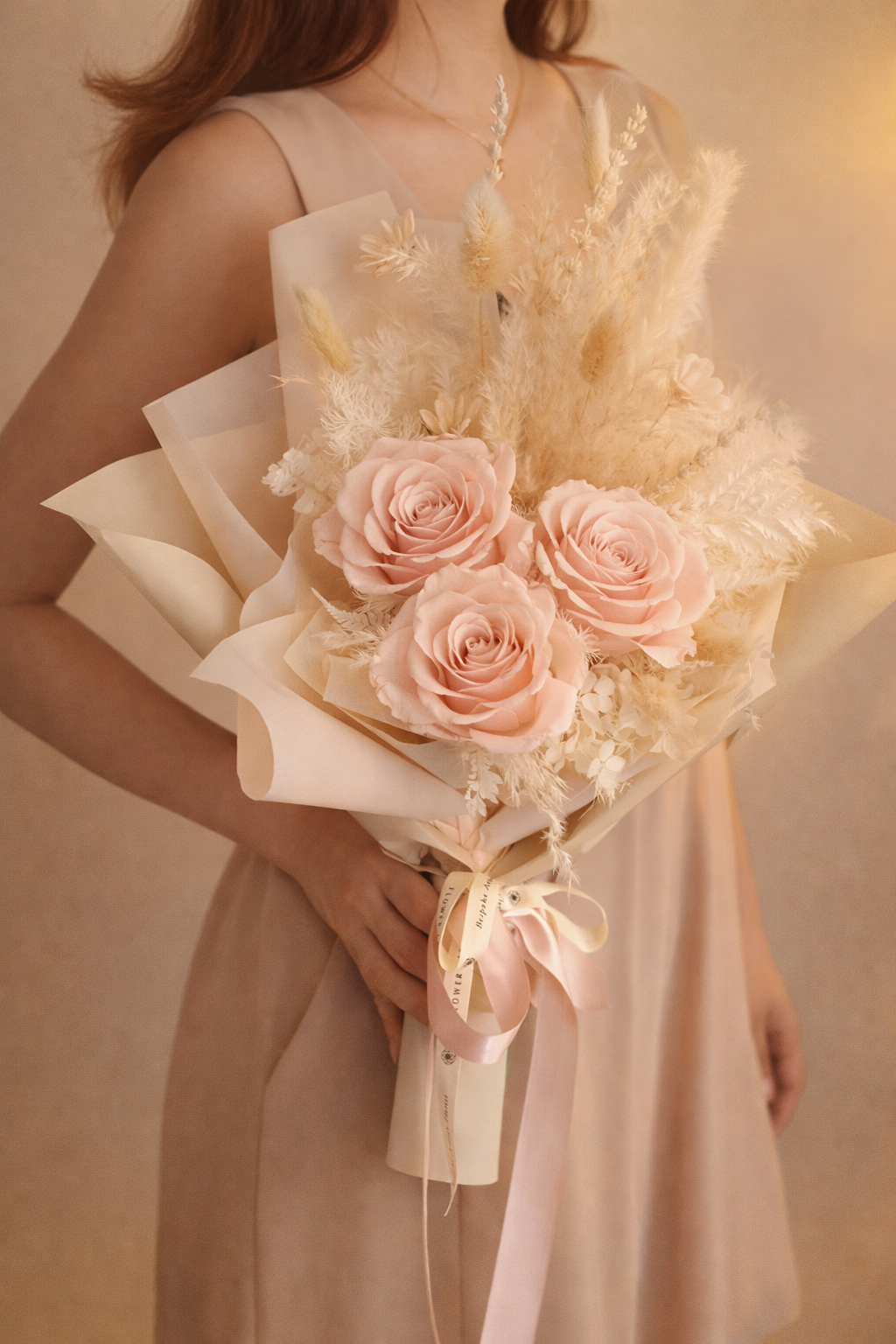 [Preserved & Dried Floral Bouquet] Whispers of Blush
