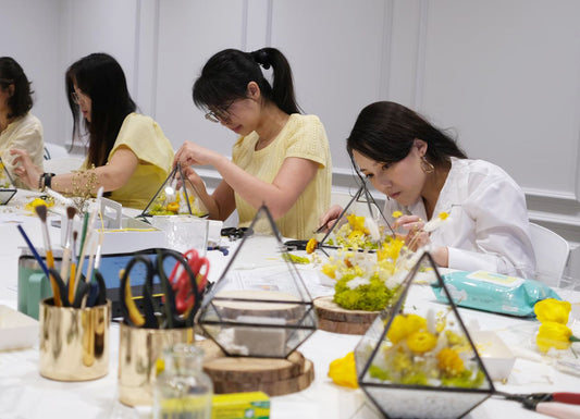 [Floral Craft Workshop] Deepavali Preserved Flower Terrarium