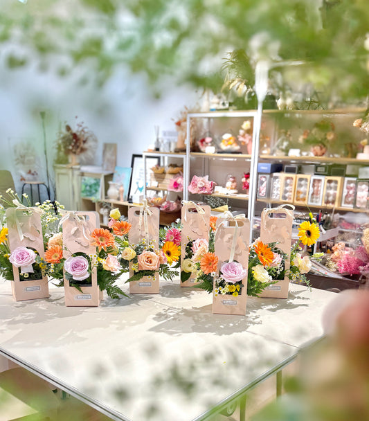 [ 🌸 May Hands-on Workshop ] - Fresh Floral Carrier Bloom Box