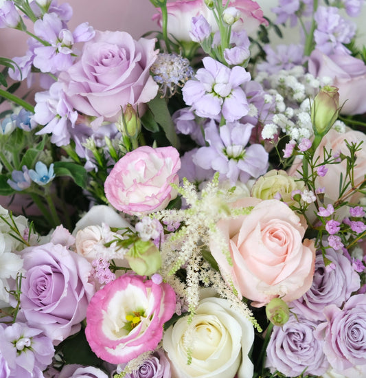 [Fresh] Signature Florist's Choice Hand-Tied Bouquet - Lilac Lovers
